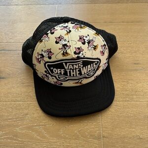 Vans x Disney Minnie Mouse trucker hat